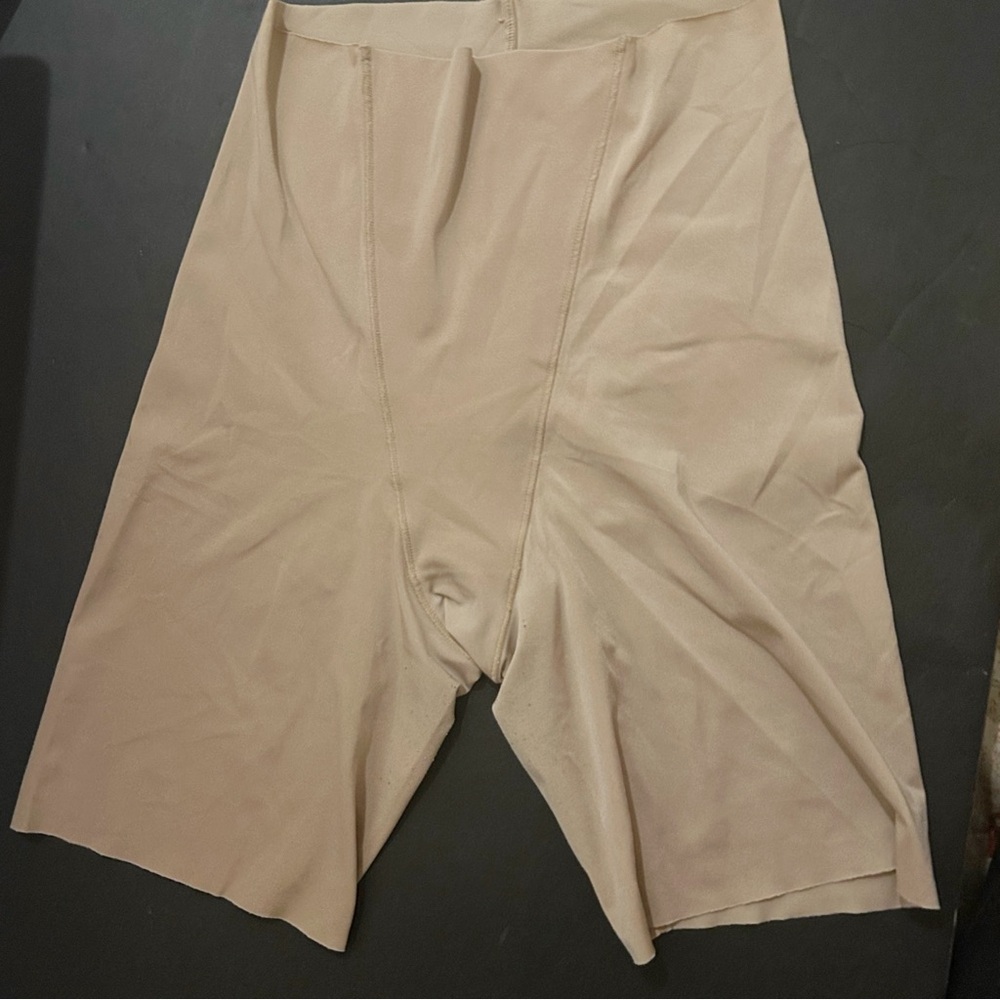 Donna Karan High Waist Tummy Control Shapewear No Panty Lines Sz Large NWOT